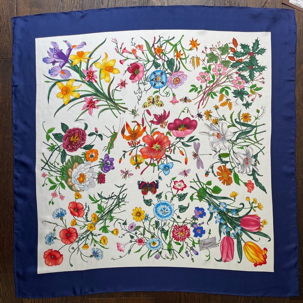 Gucci Floral Silk Scarf in White and Blue with Multicolor Bouquet Print - NWT